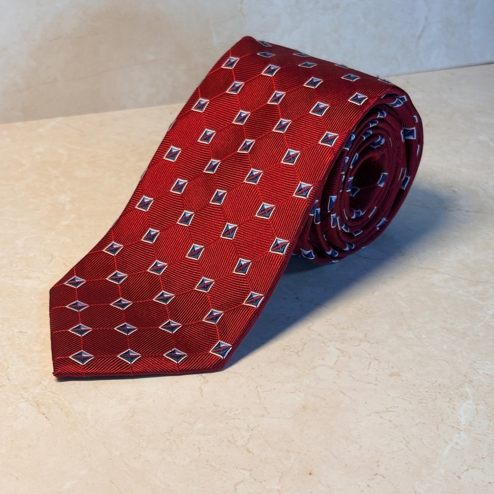 Jos A Bank Executive Collection Red Geometric Diamond 100% Silk Men Tie 60x3.5
